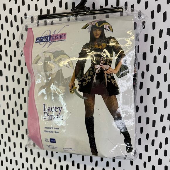 Secret Wishes Other - Y2K vintage SECRET WISHES LACEY PIRATE COSTUME women’s size small